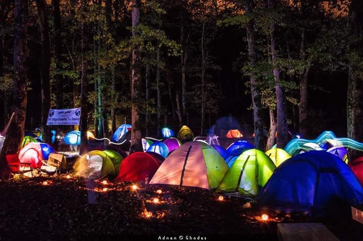 Aventure de Camping en Forêt